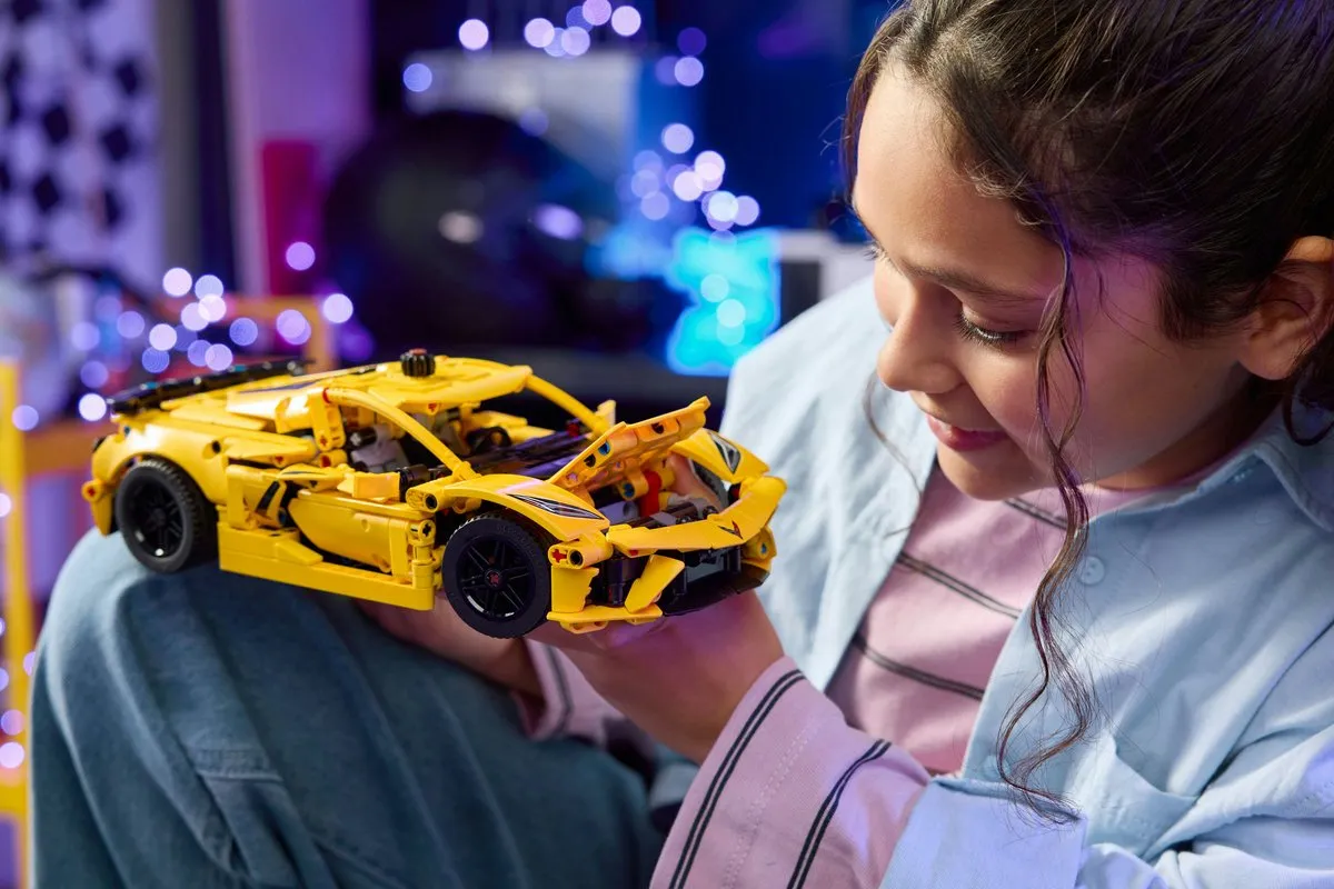 LEGO Technic Chevrolet Corvette Stingray 42205 - 732 Stukken - afbeelding 6 van 6