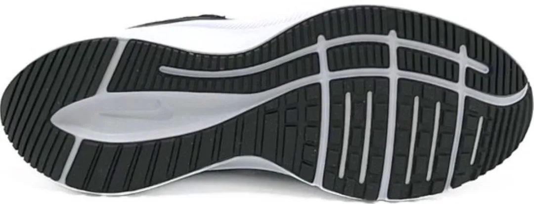 Nike Quest 3 Shield CQ8894-001 - Hardloopschoenen 40.5 - Zwart/Wit