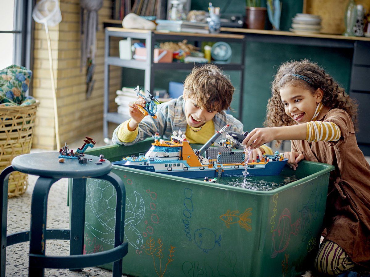 LEGO City Poolonderzoeksschip Groot Drijvend Boot Speelgoed Set voor Kinderen 7+ - 60368