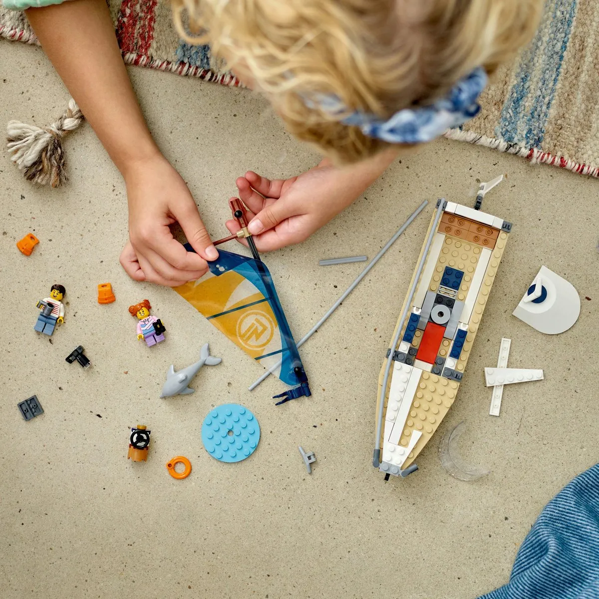 LEGO City Zeilboot 60438 - 102 Stukken - 2 Minifiguren - afbeelding 4 van 6
