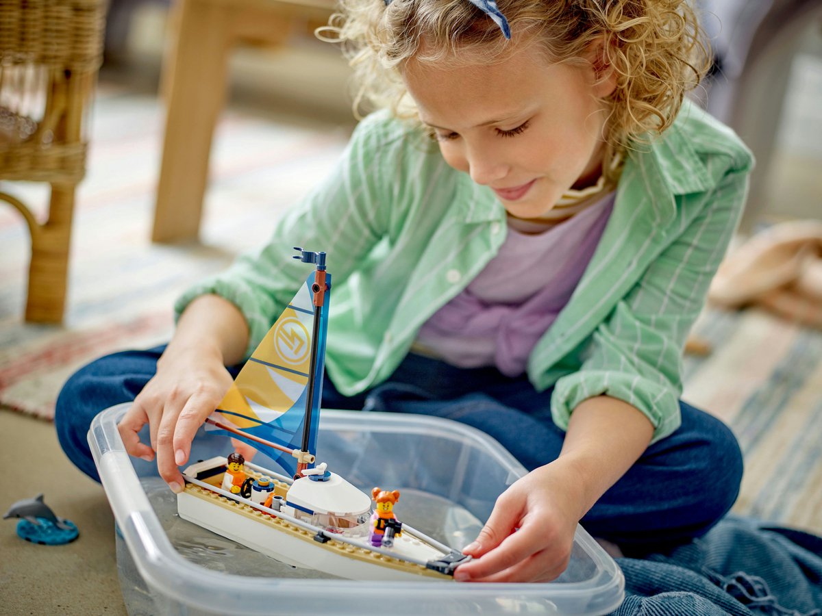 LEGO City Zeilboot 60438