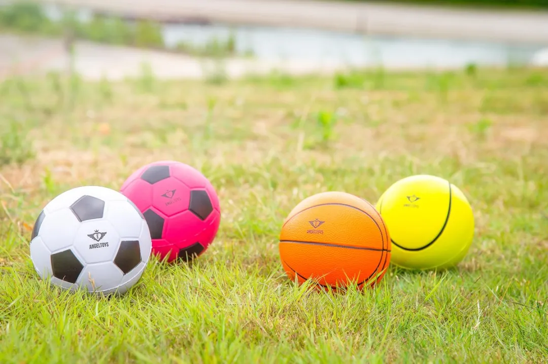 Angel Toys Voetbal 12,5cm - Zwart/Wit