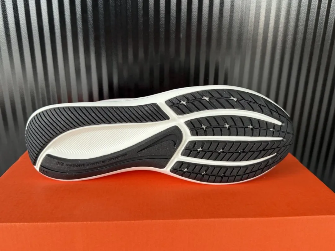 Nike Star Runner 3 SE GS Hardloopschoen DQ0662-103 - Wit - Maat 38