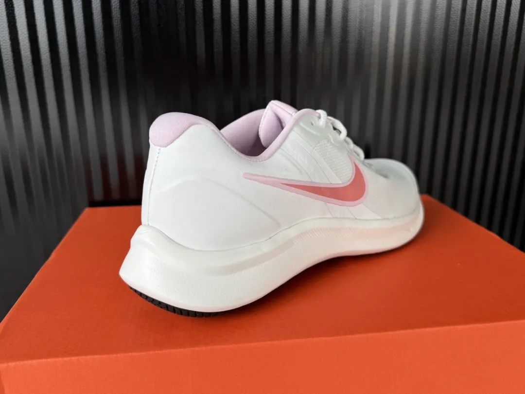 Nike Star Runner 3 SE GS Hardloopschoen DQ0662-103 - Wit - Maat 38