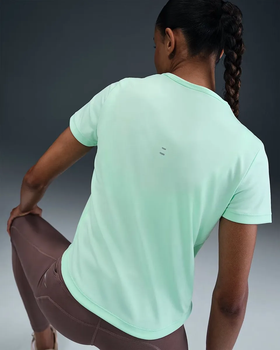 Nike Tempo Women's Dri-FIT SS T-shirt HQ0648-353 - S - Groen