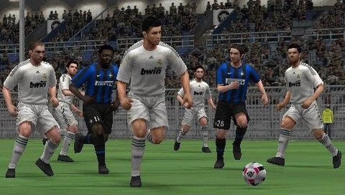 Konami Pro Evolution Soccer 2010 PSP
