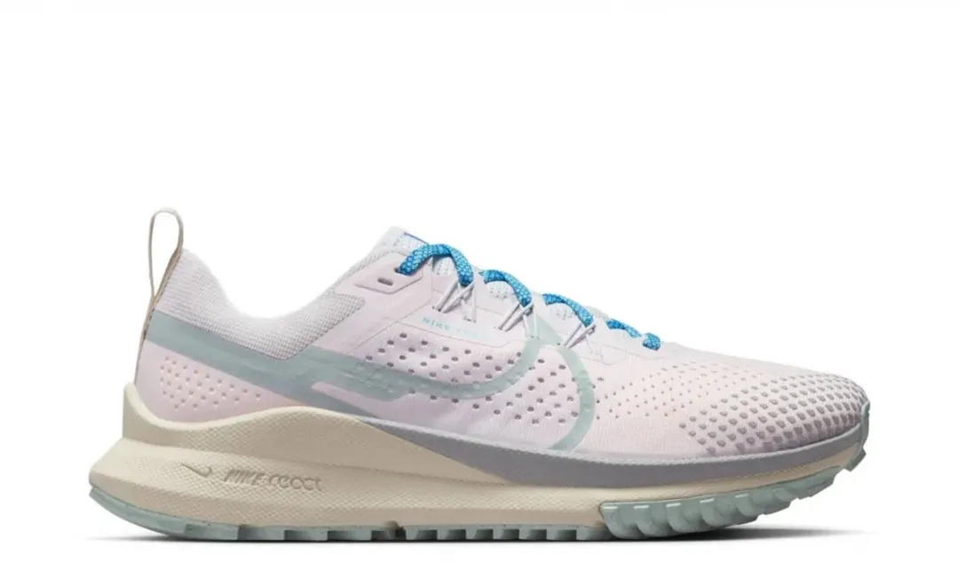 Nike Pegasus Trail 4 Wandelschoenen - 38.5 - Pearl Pink