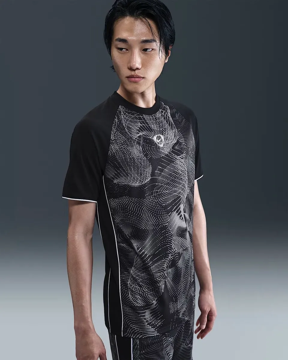 Nike Academy+ Dri-FIT Voetbaltrainings T-shirt HV1824-060