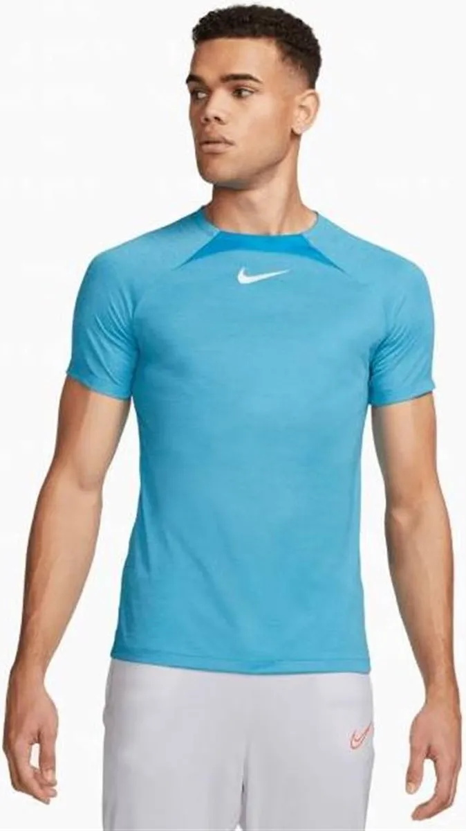 Nike Dri-FIT Sportshirt - Groen - Maat S