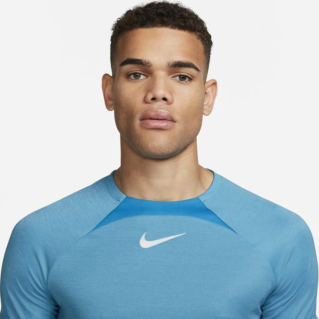 Nike Dri-FIT Sportshirt - Groen - Maat S