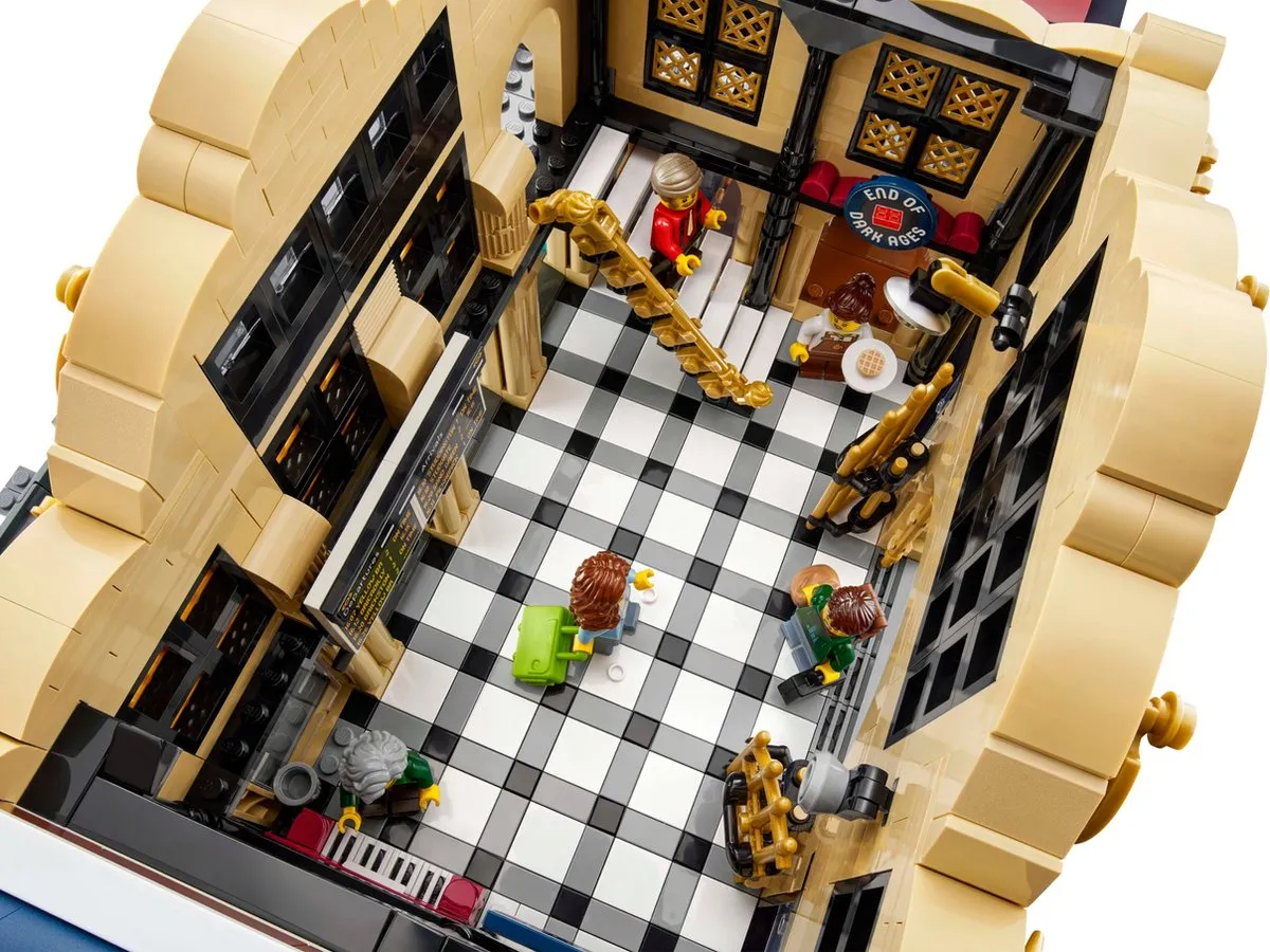 LEGO Brick Cross Treinstation - 3050 Stenen - 8 Minifiguren