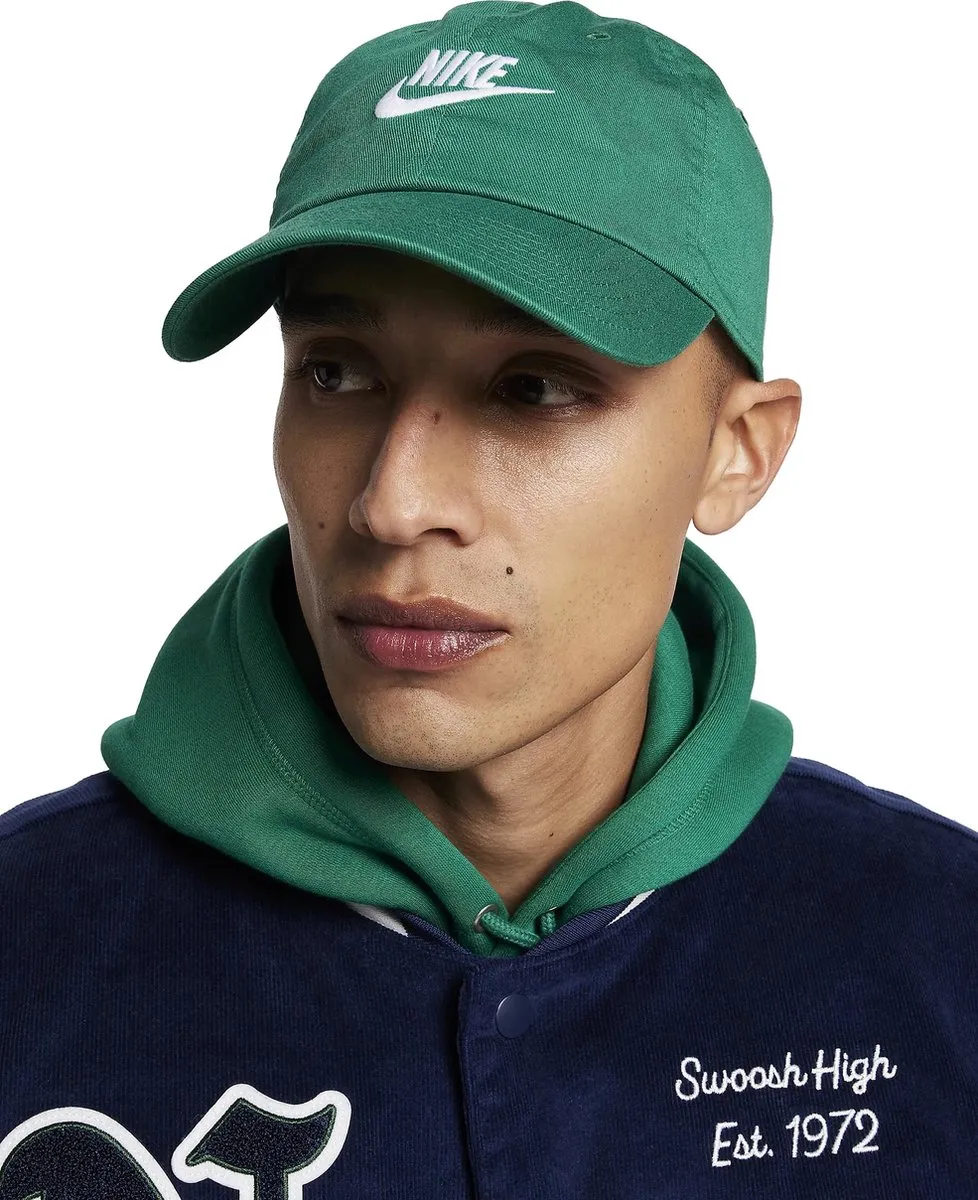 Nike Club Unstructured Pet Muts Groen