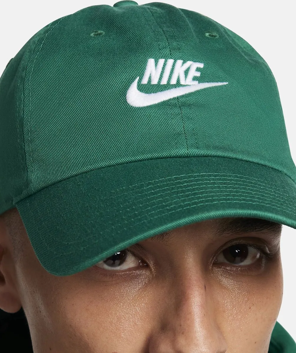Nike Club Unstructured Pet Muts Groen