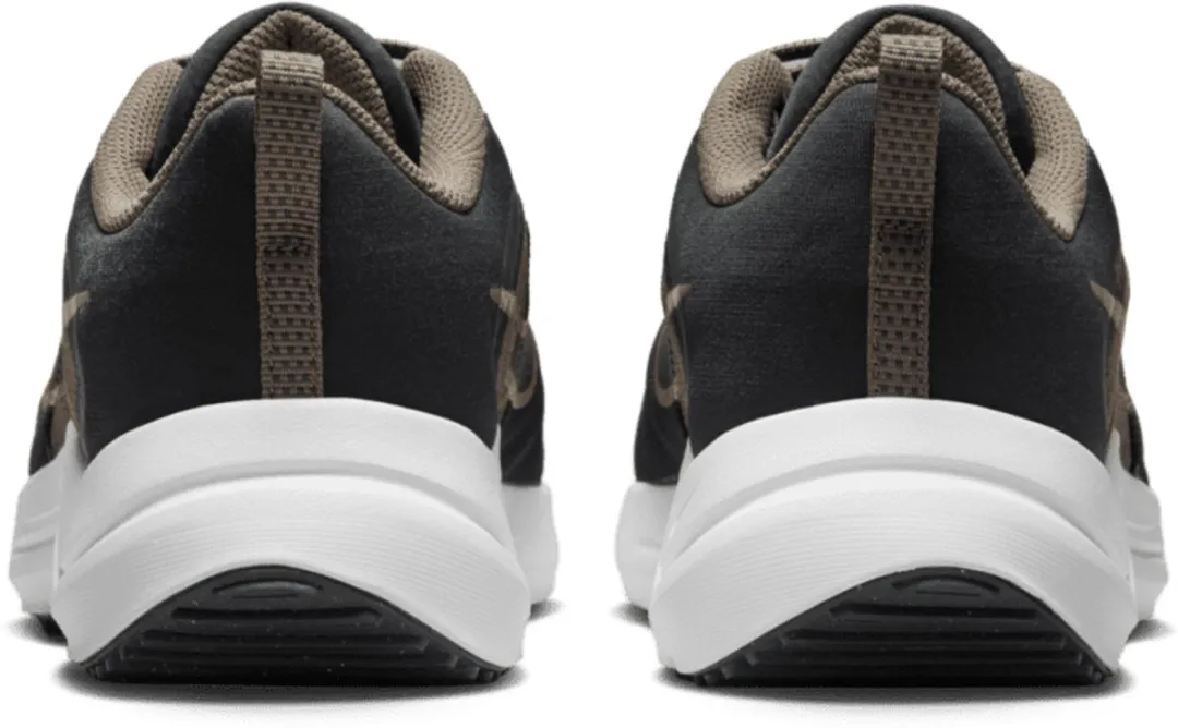 Nike Downshifte 12 Hardloopschoen 40 - FG - Zwart/Bruin