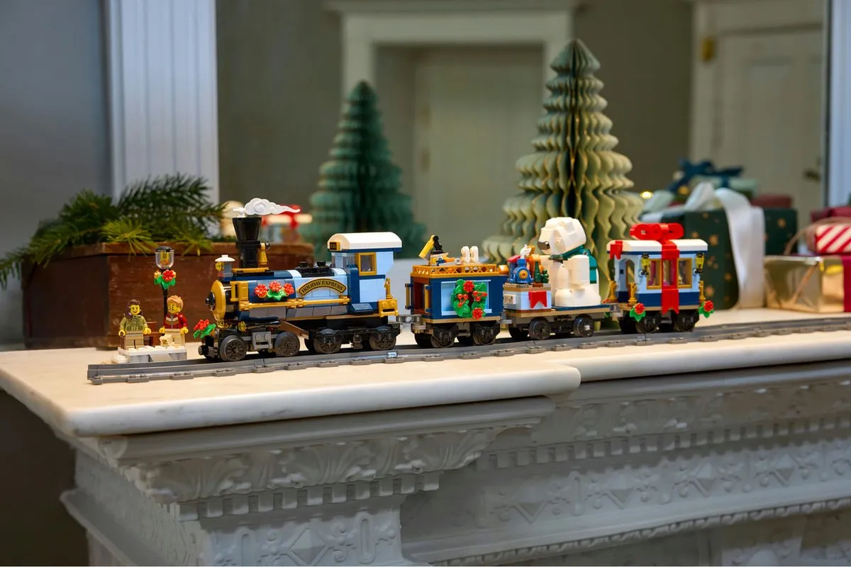 LEGO Icons Kersttrein 10361 - 956 Stukken