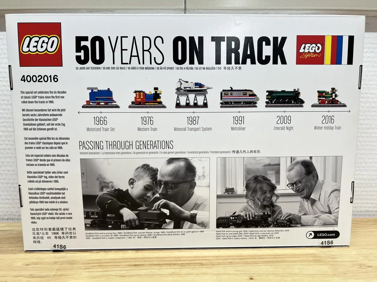 LEGO 4002016 50 Years on Track - 1141 Stukken - Multi