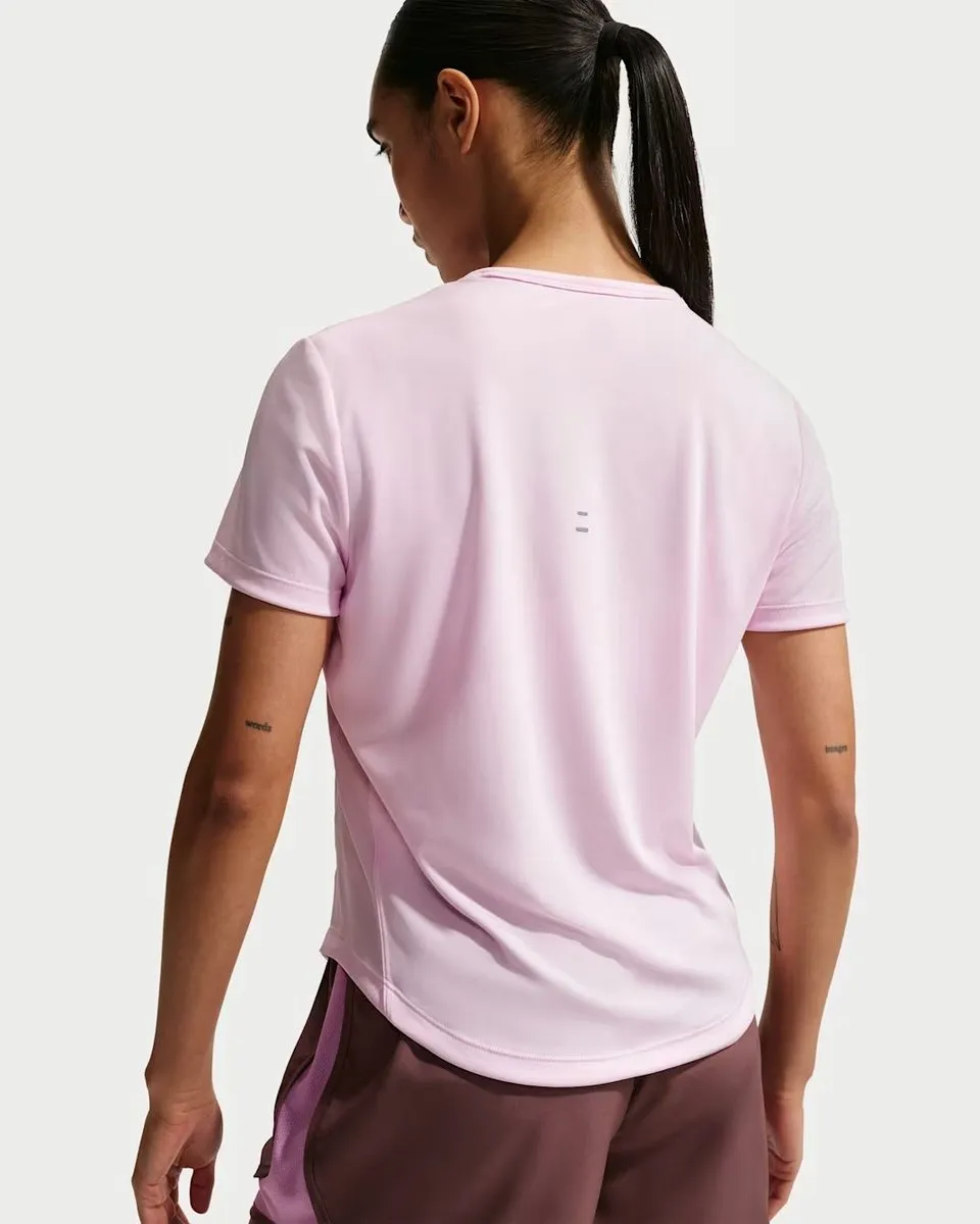 Nike Tempo Women's Dri-FIT Short-Sleeve T-shirt