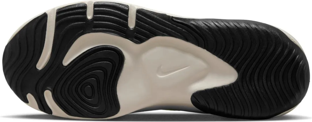 Nike Legend Essential 3 NN DM1120-700 Sportschoenen - Maat 40.5 - Light Volt/Black/Phantom