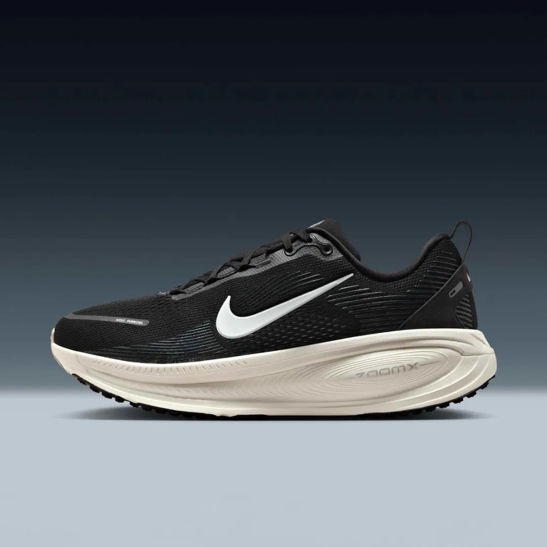 Nike Vomero 18 Wide Hardloopschoen 41