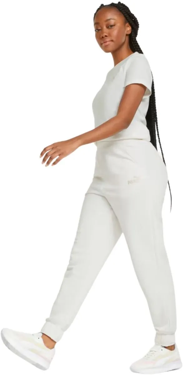 PUMA ESS+ Embroidery Joggingbroek Dames - Maat M - Crème