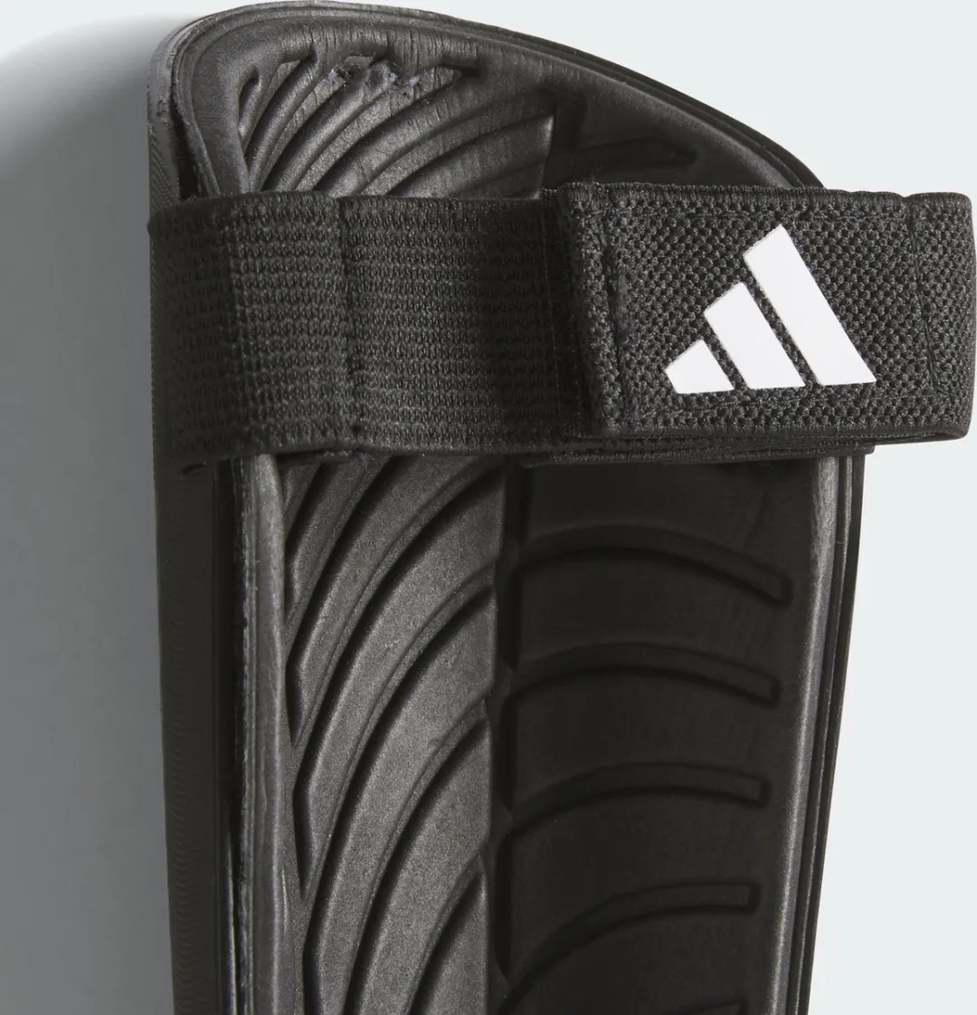 adidas Performance Tiro Training Scheenbeschermers M - Zwart
