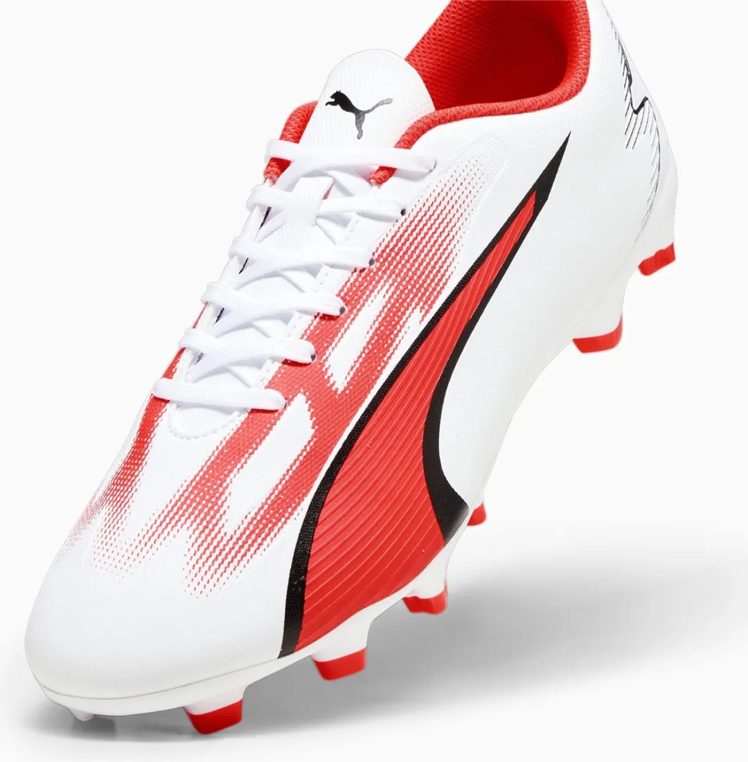 PUMA ULTRA PLAY FG Heren Sportschoenen 42,5 - Wit/Zwart/Roze