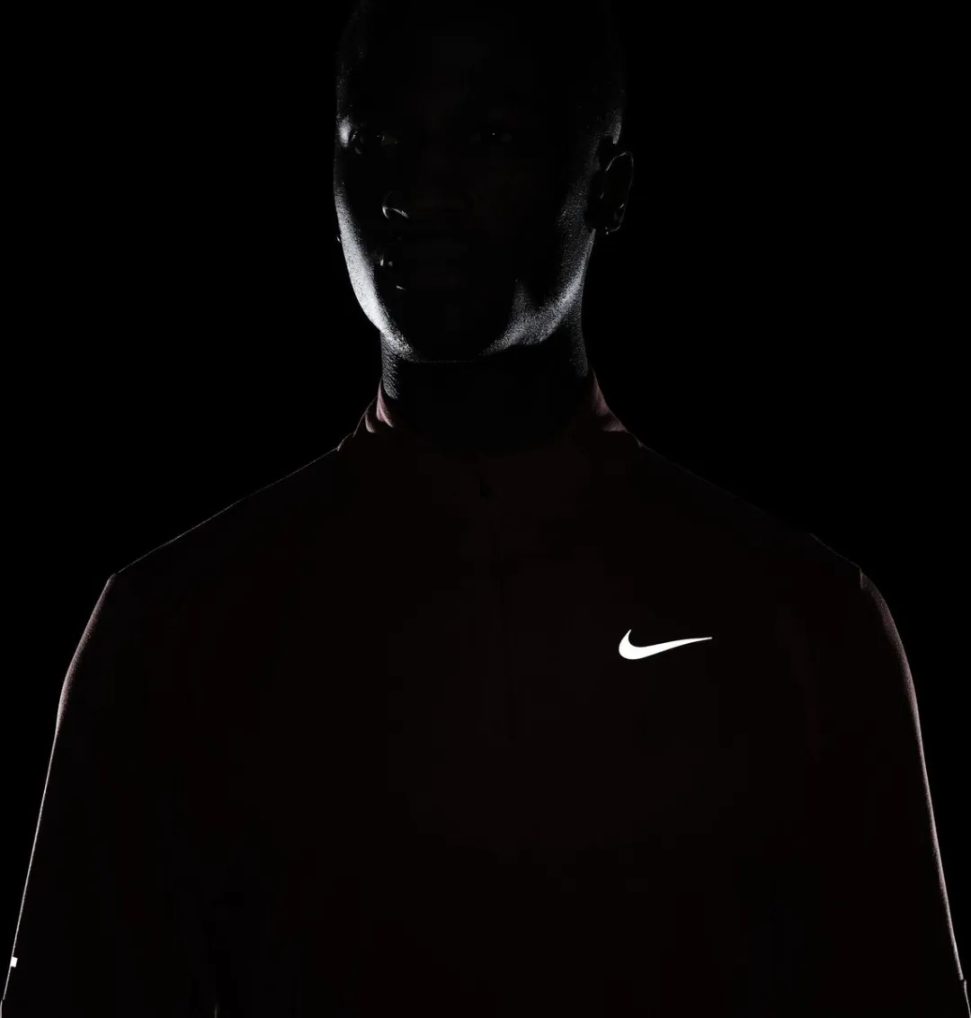 Nike Dri-FIT Element Half-Zip LS Sportshirt M - Rood/Rose