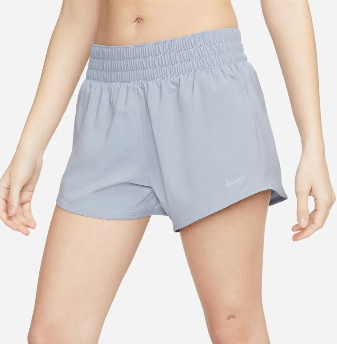 Nike One Dri-FIT Short Vrouwen - Maat L - Lichtgrijs