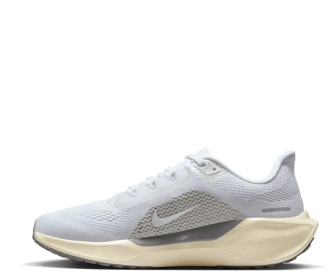 Nike Pegasus 41 ESS Hardloopschoenen IO9914-100 - Maat 38