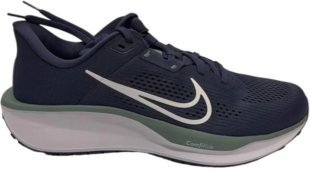 Nike Quest 6 Sportschoenen 42