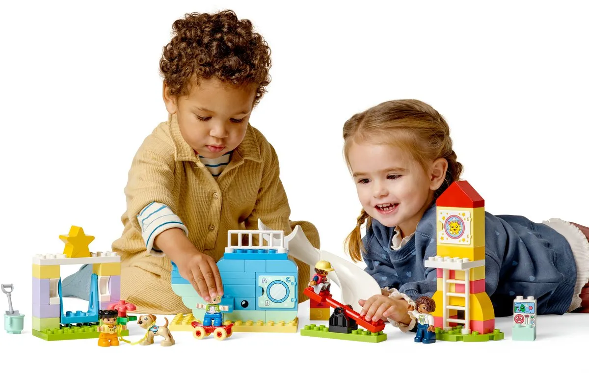 LEGO DUPLO Droomspeeltuin 10991 - 75 Stukken - 5 Minifiguren