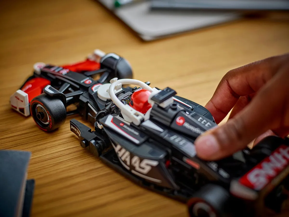 LEGO Speed Champions Haas F1 Team VF-24 77250 - 242 Stukken
