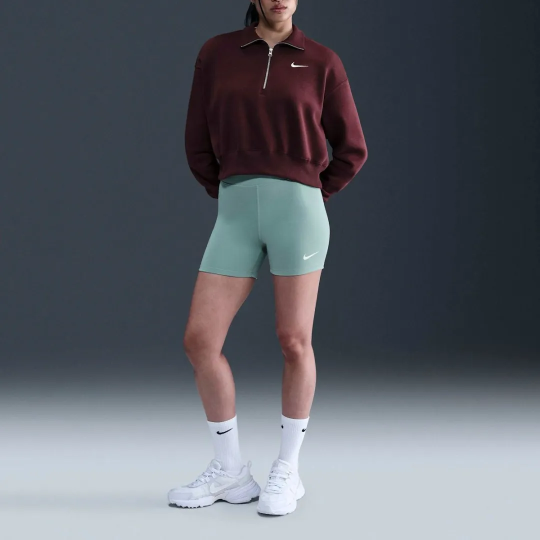 Nike Sportswear Classic Biker Short Dames M - Groen