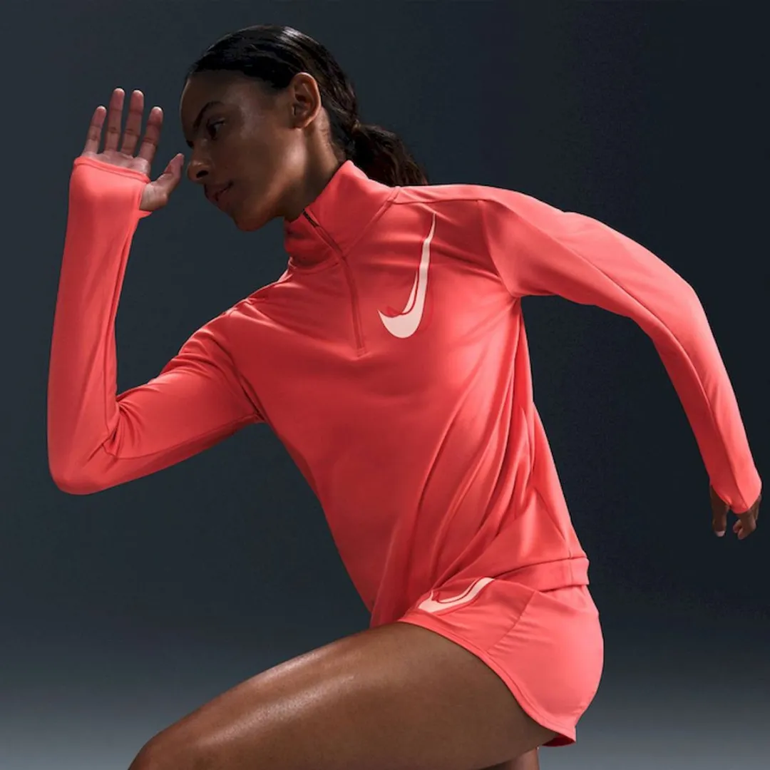 Nike Swoosh Dri-FIT Half Zip LS Hardloopshirt - Maat L - Oranje/Wit