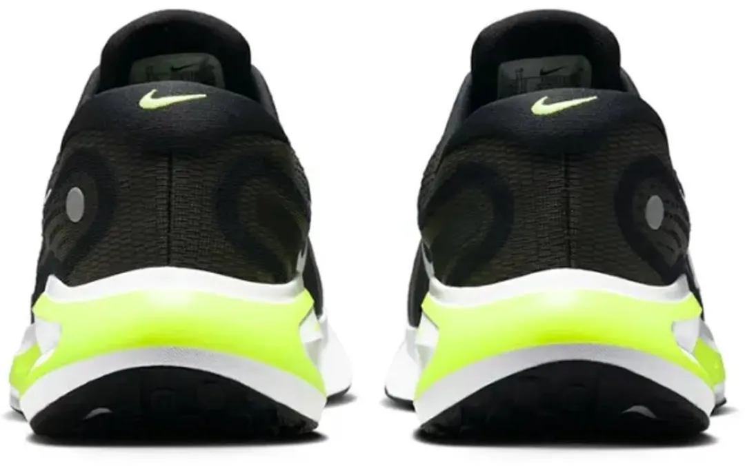 Nike Journey Run FN0228-004 Hardloopschoenen - Maat 40 - Zwart/Wit/Neon