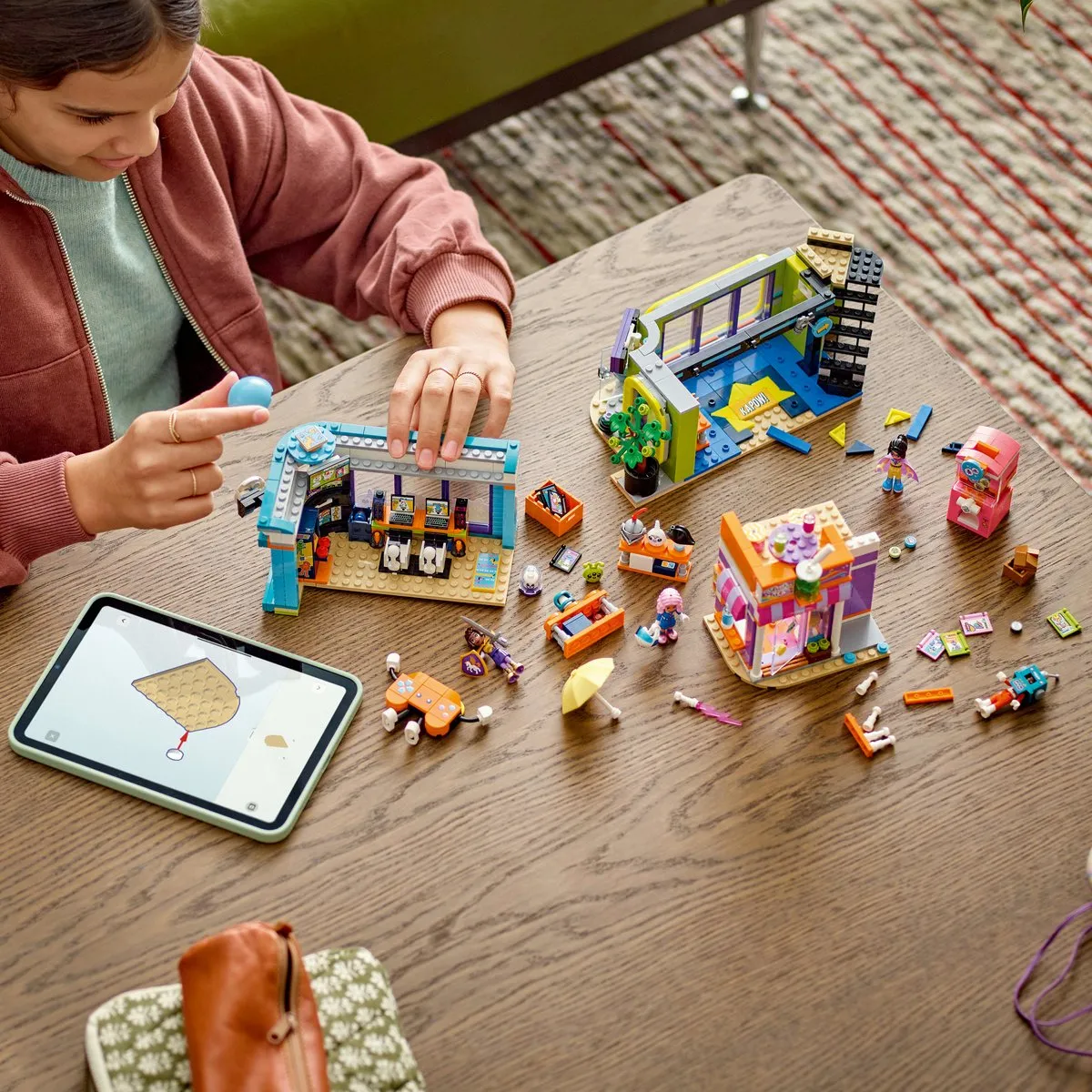 LEGO Friends Stripboeken- en Gamewinkel 42674 - Bouwpakket - 1005 Stukken