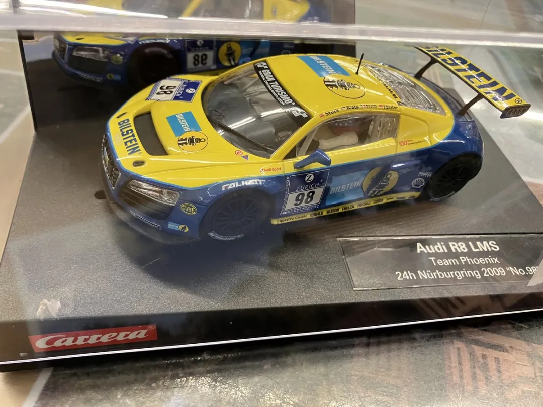 Carrera Audi R8 LMS