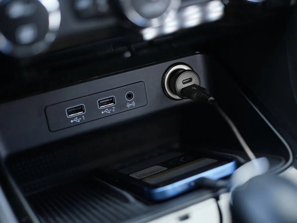 Trust Maxo 38W Autolader USB-C/A - 2 Poorten - Zwart