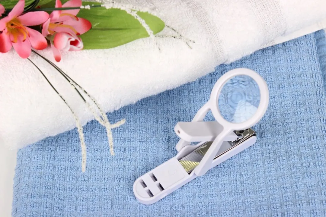 Westfalia Nagelknipper met vergrootglas - Wit - afbeelding 6 van 6