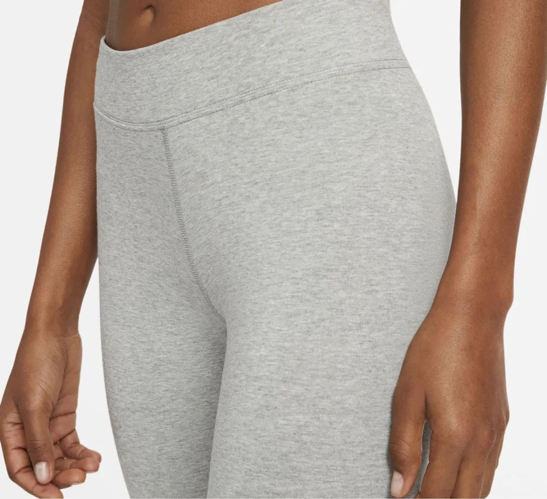 Nike Sportswear Essential 7/8 Legging - Maat M - Grijs