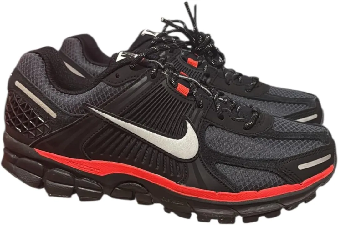 Nike Zoom Vomero 5 Sportschoenen 42