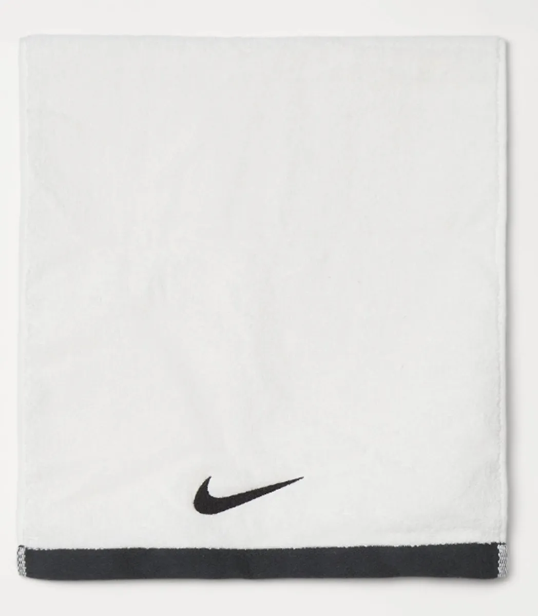 Nike Fundamental Sporthanddoek