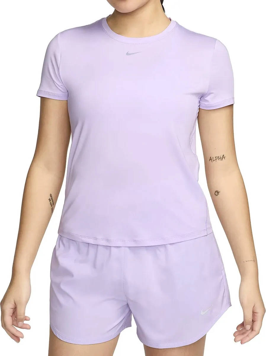 Nike One Classic Dri-FIT Shirt FN2798-634 - XS - Roze