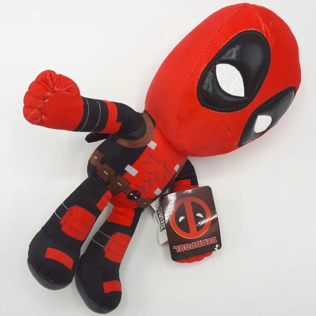 Marvel Deadpool Normal Posture Knuffel - 35 cm - Rood/Zwart