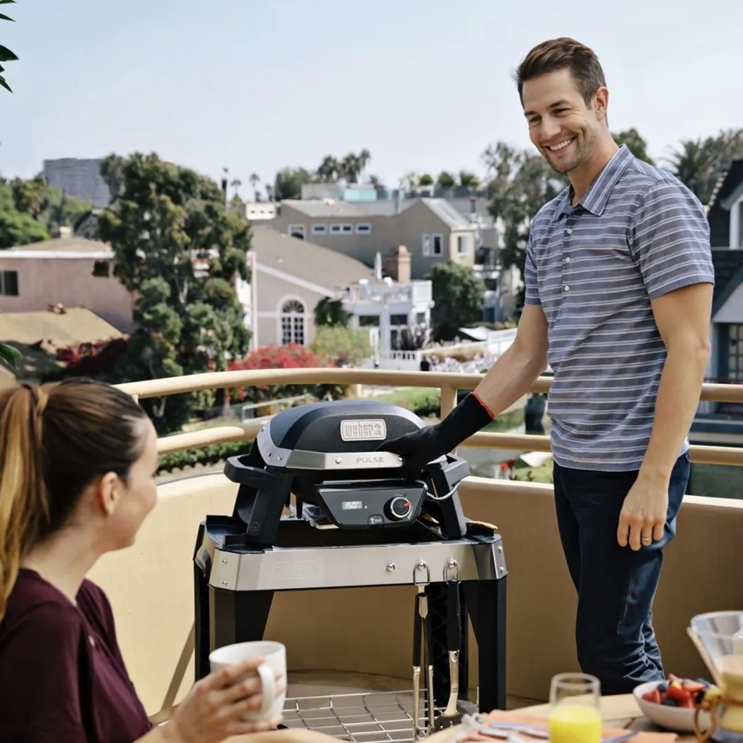 Weber Pulse 1000 Elektrische Barbecue 41cm - 8 Burgers