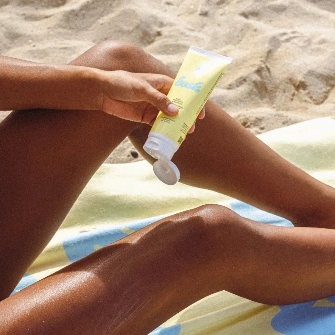 AMICI Cosmetics Bask SPF 30 Zonnebrandlotion 100ml - Vanille & Kokos - Vegan - afbeelding 6 van 6