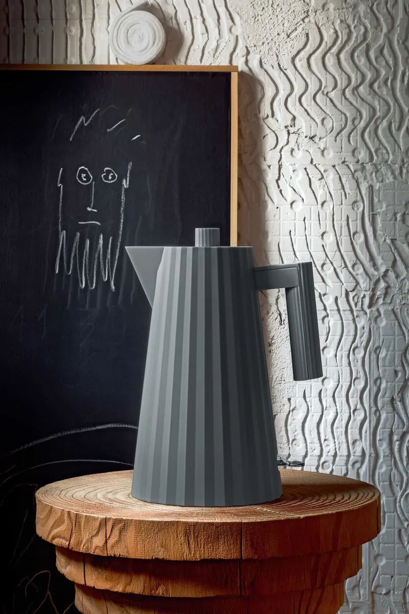 Alessi Plissé Waterkoker 1,7L - Zwart