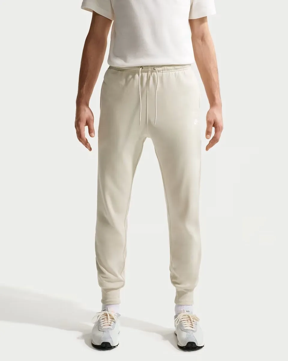 Nike Club Joggingbroek M FN3787 - Kaki