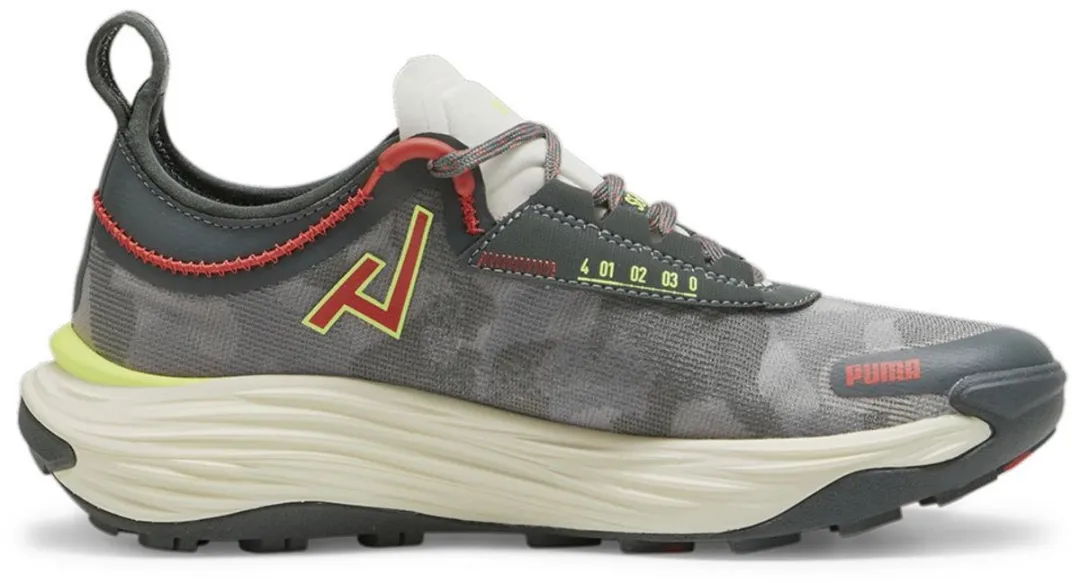 PUMA Voyage Nitro 3 Trailschoenen - Grijs/Actief Rood/Limoen - 39