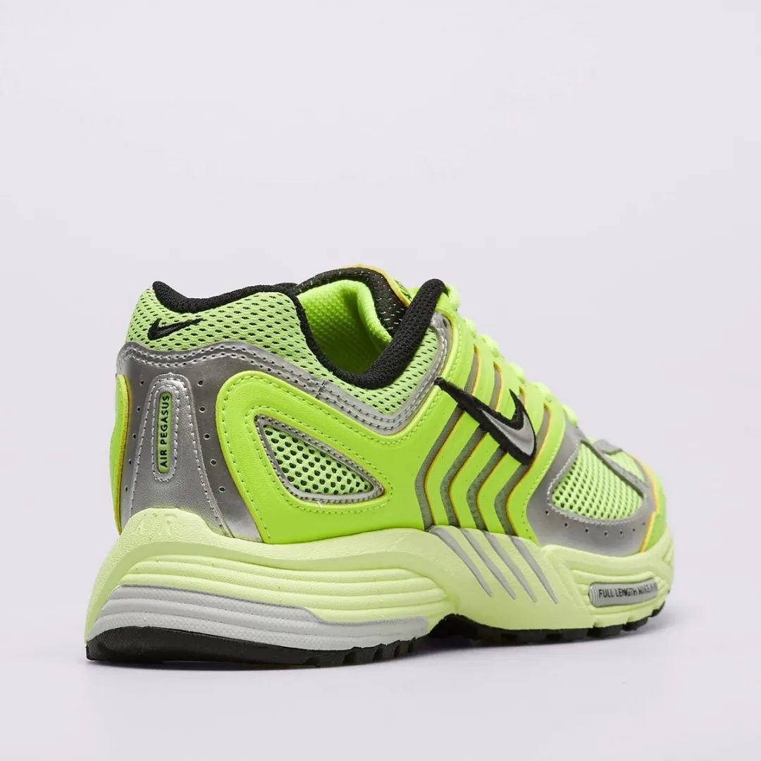 Nike Air Max Pegasus 2005 HQ1675-700 Dames - Maat 40